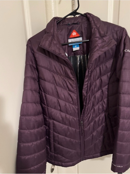 Columbia Jackets & Blazers - Columbia Women's Plum Quilted Puffer Jacket